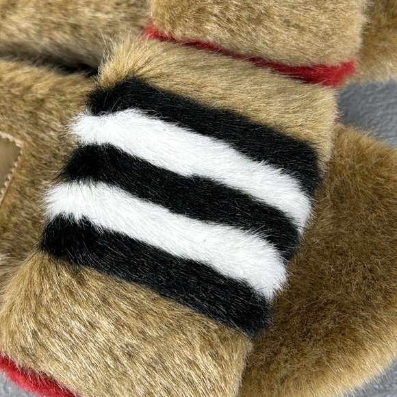 Burberry Kids Faux Fur Hockley Slipper. Size 30. US 12.5. - Picture 9 of 17